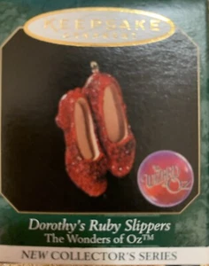 Dorothy's Ruby Slippers Hallmark Wizard of Oz Ornaments 1998 #1 New Collectors - Picture 1 of 3