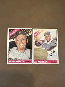 Lote de 2 tarjetas 1966 Topps Pirates # 318 Harry Walker y # 353 Al McBean - Imagen 1 de 2