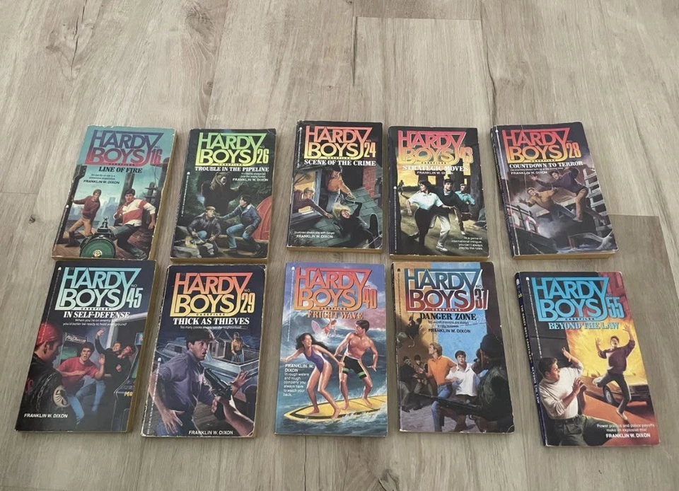 10 винтажных книг Hardy Boy 1990-х годов в мягкой обложке - Изображение 1 из 1