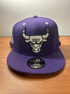 New Era 9fifty Chicago Bulls Púrpura Sombrero Ajustable 6x Parche Campeones del Mundo Foto 1 de 4