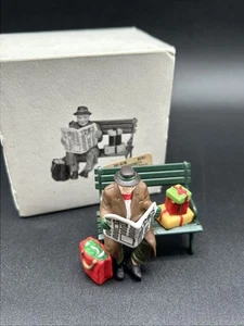 Dept 56 “ Rest Ye Merry Gentleman” Heritage Village Collection # 5540-9 Retired - Picture 1 of 10