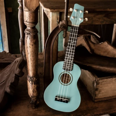 Sawtooth Basswood Daphne Blue Soprano Ukulele 15 Fret Beginner Student Uke - Image 1 of 4