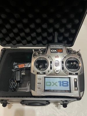 Transmisor Spektrum DX18 18 canales SPM18000 modo 2 ligeramente usado Foto 1 de 4