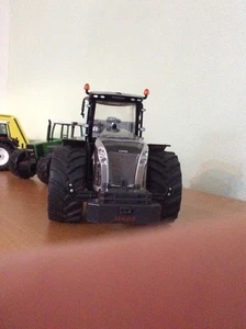 Siku Farmer Claas Xerion Umbau Unikat silber Standmodell - Bild 1 von 5