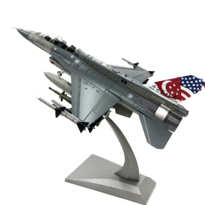 1:72 Diecast Military Model Singapore Air Force F-16D Fighting Falcon Aircraft - Image 1 of 4