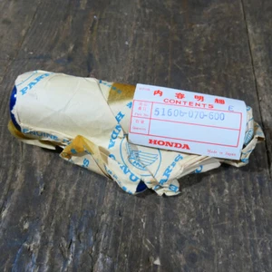 Honda CD90Z Left Hand Side Front Fork Cover, 51606-070-600E, Genuine NOS. - Picture 1 of 5