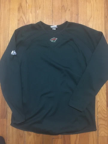 Majestic Minnesota Wild Men's Green Sweater Size Medium Practice Under Shirt Cover