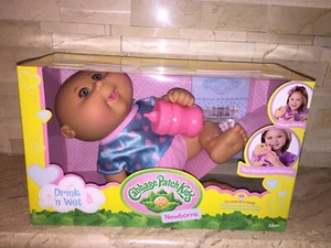 TOPPA CAVOLO BAMBINI BEVANDA N NEONATI BAGNATI CASEY JUDITH - Foto 1 di 3