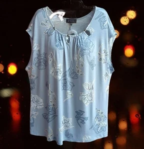 Top floral elegante Grayson para mujer con 3 ojales de cerradura en gris - talla 1X detalles de cuentas de moda - Imagen 1 de 16