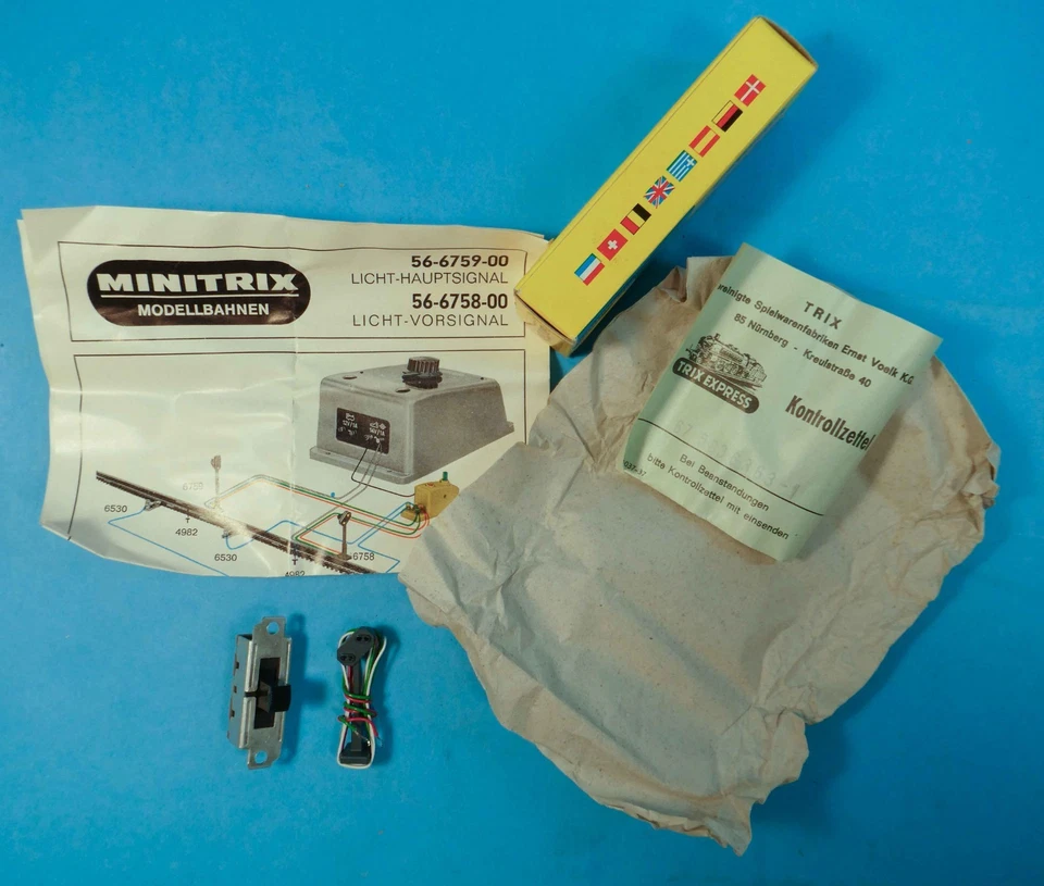 MINITRIX 6758 SEÑAL DE LUZ DISTANTE CALIBRE N con PAPELEO, OB, CONTROLADOR -AÑOS 70 Foto 1 de 4