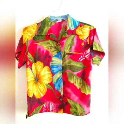 Camisa Hawaiana King Kameha Para Mujer Rosa Verde Estampado Floral Talla XS Pequeña XSP Foto 1 de 4