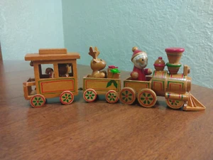Vintage 1984 R Dakin & Co. Wooden Christmas Train Santa Reindeer Teddy Bear - Picture 1 of 13