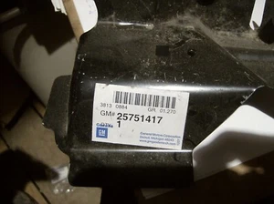 GENUINE GM 25751417 25751416 LH RH RADIATOR SUPPORT BRACE - Picture 1 of 6