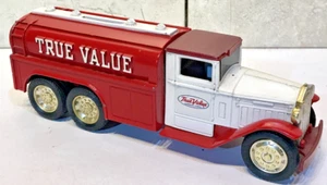Ertl 1930 2 1/2 Ton Diamond T True Value Truck Bank 8" 1:34 Scale Model  - Picture 1 of 7