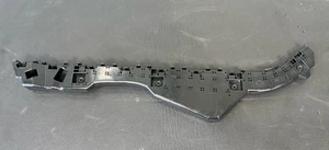 2020-2024 SUBARU OUTBACK REAR LEFT SIDE BUMPER MOUNT SUPPORT BRACKET OEM - Foto 1 di 5