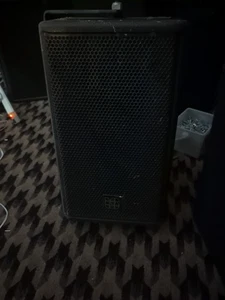 Logic System IS8 150W 8 Ohm Speakers with Bracket - Picture 1 of 1