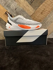 Size 7- Jordan Luka 1 The Pitch Brand New With OG Box (GS) - Picture 1 of 5
