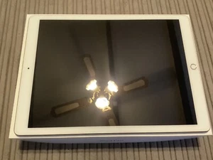 Apple iPad Pro 2nd Gen 12.9 512GB WiFi Cellular 4G Rose Gold - Picture 1 of 10