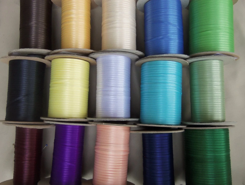 15 yardas de CINTA DE SATÉN 1/8" de ancho (tu elección de 20 colores) Foto 1 de 1