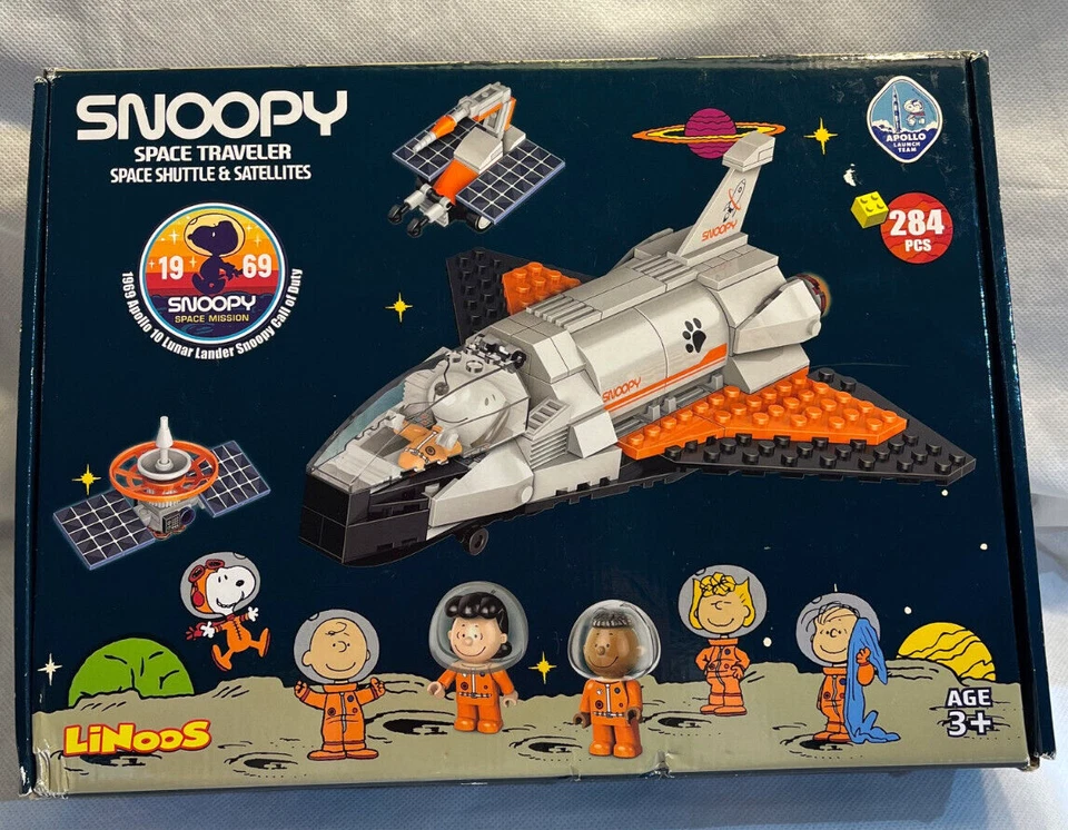 1969 Snoopy Space Shuttle & Satellite Block 284 PCS Peanuts Apollo Launch Team - Image 1 of 4