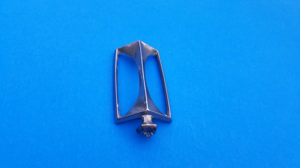 75 76 77 FORD GRANADA FRONT HOOD TOPPER EMBLEM BADGE SYMBOL LOGO METAL OEM B30 — 第 1/3 张图片