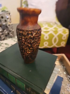 Jarrón antiguo de cinabrio dorado, firmado  Foto 1 de 4