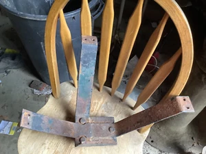 1938 IHC D-2 spare tire bracket - Bild 1 von 3