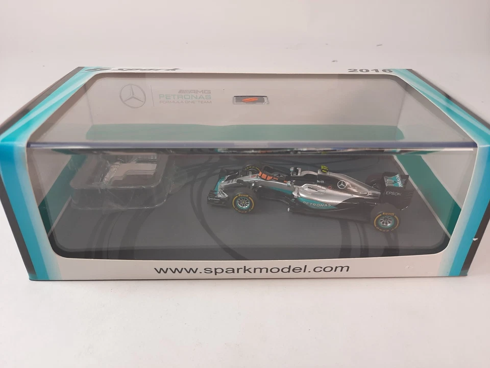 Spark Mercedes W07 #6 Nico Rosberg World Champion Abu Dhabi GP 2016 1/43 S5025 - Immagine 1 di 4
