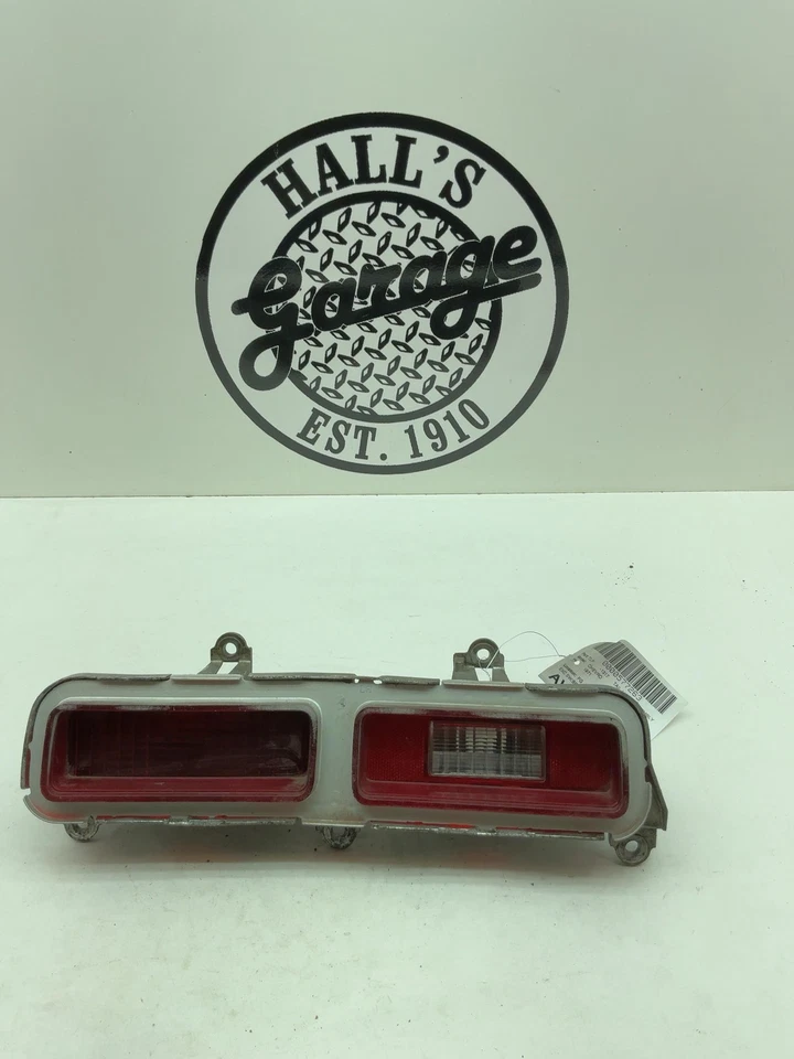 Conjunto de luz trasera CHEVY TAMAÑO COMPLETO izquierda 71 EXC SW;BEL AIR Foto 1 de 4