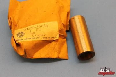 Новая из старых запасов втулка Yamaha 1977-1978 IT175 YZ125 90380-16054-00 - Изображение 1 из 4