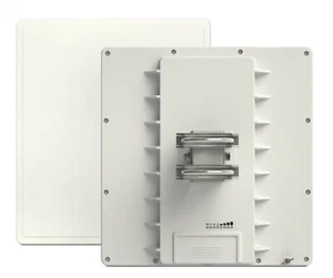 Mikrotik RB911G-5HPacD-QRT 5 GHz 802.11ac Gigabit 24dBi intégré - Photo 1/3