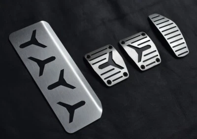 PEDALIERA DACIA DUSTER III BIGSTER  ESSENTIAL EXPRESSION EXTREME JOURNEY TCE HYB - Image 1 of 4