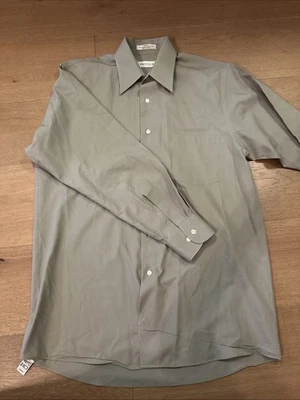Camisa de vestir para hombre Van Heusen manga larga con botones verde 15 32/33 Foto 1 de 4