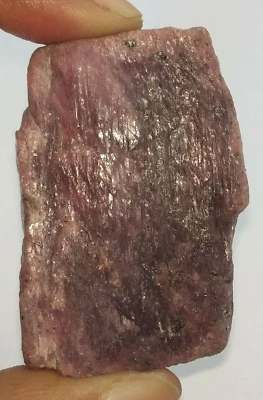 100% Natural Ruby Corundum 402.20 Ct Certified Loose Gemstone With Free Gift - Image 1 of 4