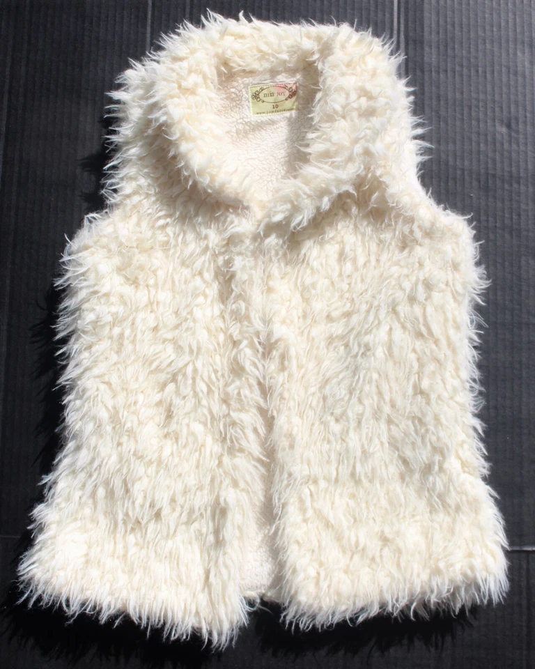 NWOT~ JOYFOLIE  Mia Joy ~ girl's size 10~  ivory cream thick  faux fur vest HTF! - Image 1 of 4