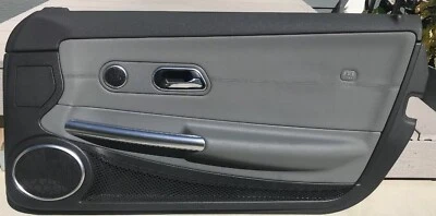 Chrysler Crossfire 2006 cupé pasajero delantero derecho interior panel de puerta OEM Foto 1 de 4