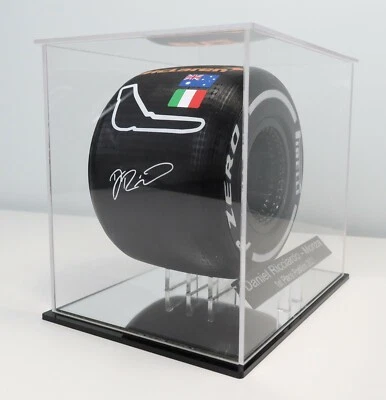 1/10th Daniel Ricciardo Monza 2021 Win Pirelli 1st Position Tyre Display - Image 1 of 4