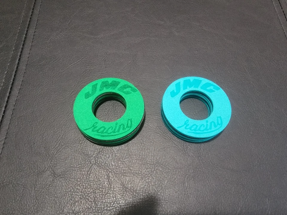 Donuts personalizados troquelados BMX JMC Racing verde y aguamarina. Mezcla y combina colores.  Foto 1 de 1