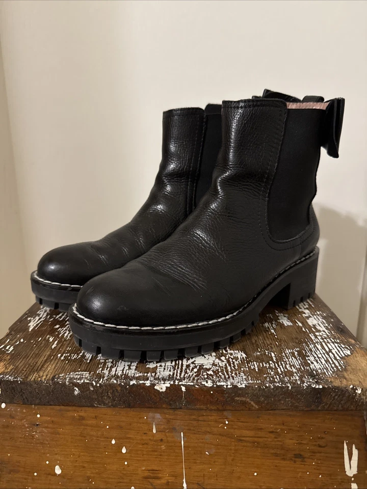 Botas Chelsea femininas RED Valentino com detalhes em arco - Imagem 1 de 4