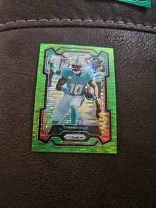 2023 Panini Prizm Football - Tyreek Hill - Neon Green Pulsar Prizm Refractor - Bild 1 von 3