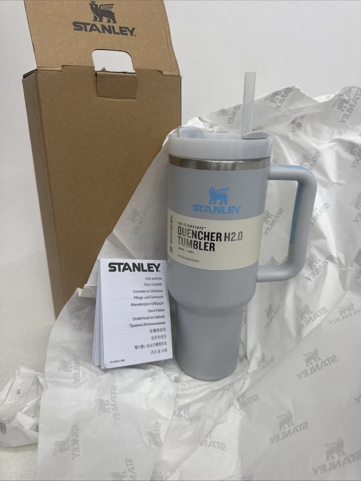 STANLEY Quencher H2.0 Tumbler with Handle and Straw 30 Oz | Flowstate 3-Position