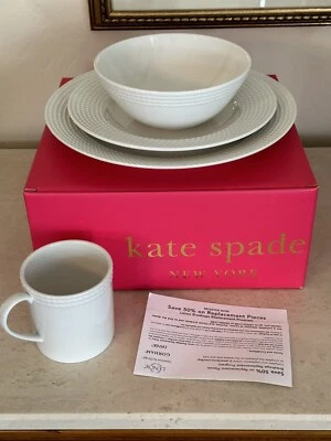 Kate Spade New York Wickford 4 Piezas Ajuste de Lugar, Servicio para Uno ¡NUEVO EN CAJA! Foto 1 de 4