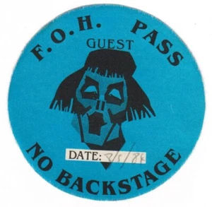 BARCLAY JAMES HARVEST - 1984 - Guest Pass - Victims of Circum - Hamburg - B - Foto 1 di 1