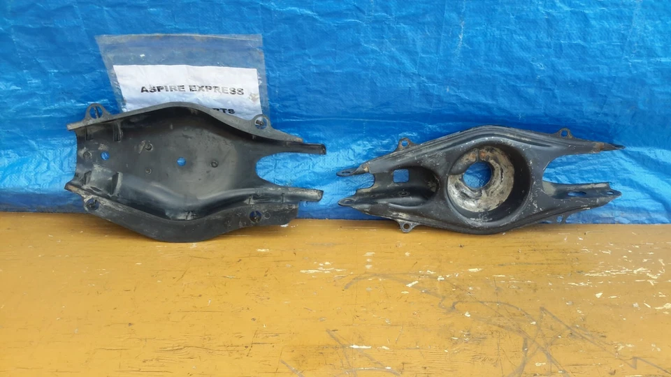 2008-2011 Mercedes-Benz C300 C250 Rear Right Lower Control Arm with Cover OEM Foto 1 de 4