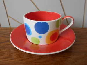 SPOT AND CIRCLE beautiful spotty pattern cup and saucer WHITTARD red/blue/green - Picture 1 of 5