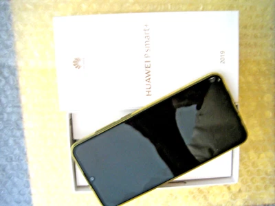 Smartphone " HUAWEI P smart + " - Bild 1 von 4