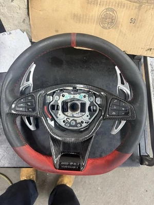 Volante de fibra de carbono para Mercedes-Benz AMG GT E63 C43 C63 S63 W205 W176 Foto 1 de 4