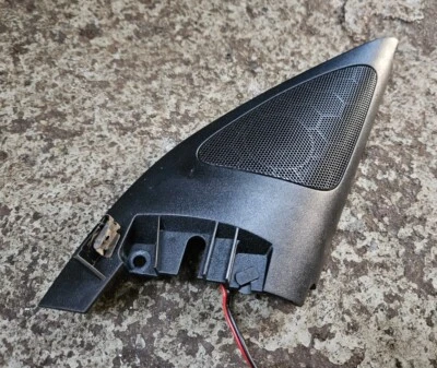 VW GOLF MK4 O/S DOOR TWEETER SPEAKER GRILL TRIM 1J0837994B - Image 1 of 4