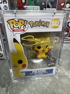 Sarah Natochenny Pokemon Pikachu Waving #553 Signed Funko Pop JSA Certified Auto - Bild 1 von 3