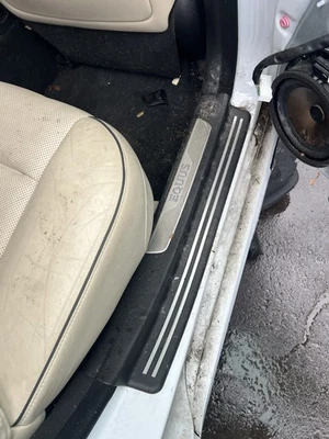 11-16 Hyundai Equus Frontal/Trasero Izquierdo Puerta Derecha Alféizar Placa Desgaste Tapicería 4 piezas Foto 1 de 4